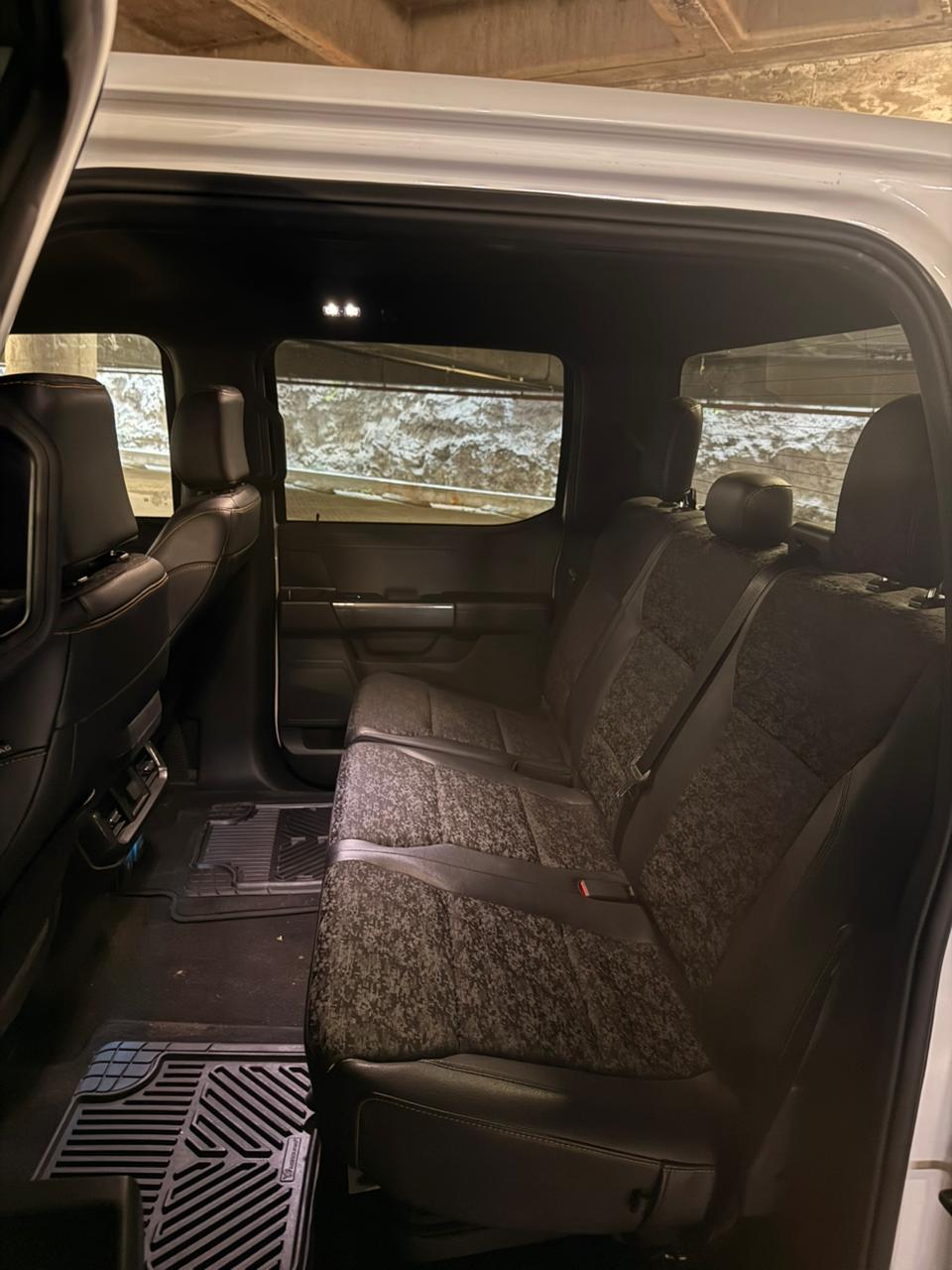 
								2023 F-150 Tremor completo									