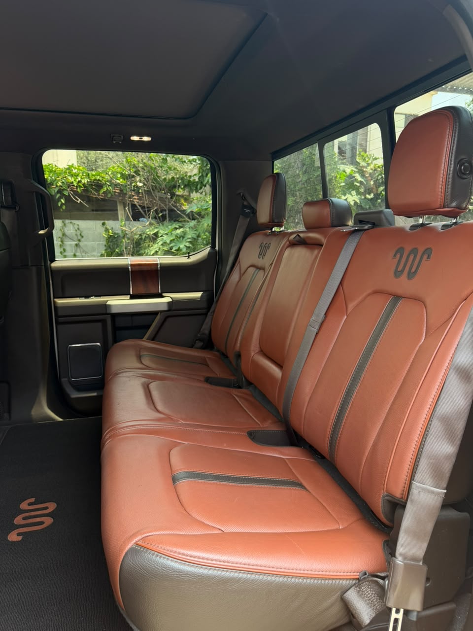 
								Ford F-150 King Ranch 2018 completo									