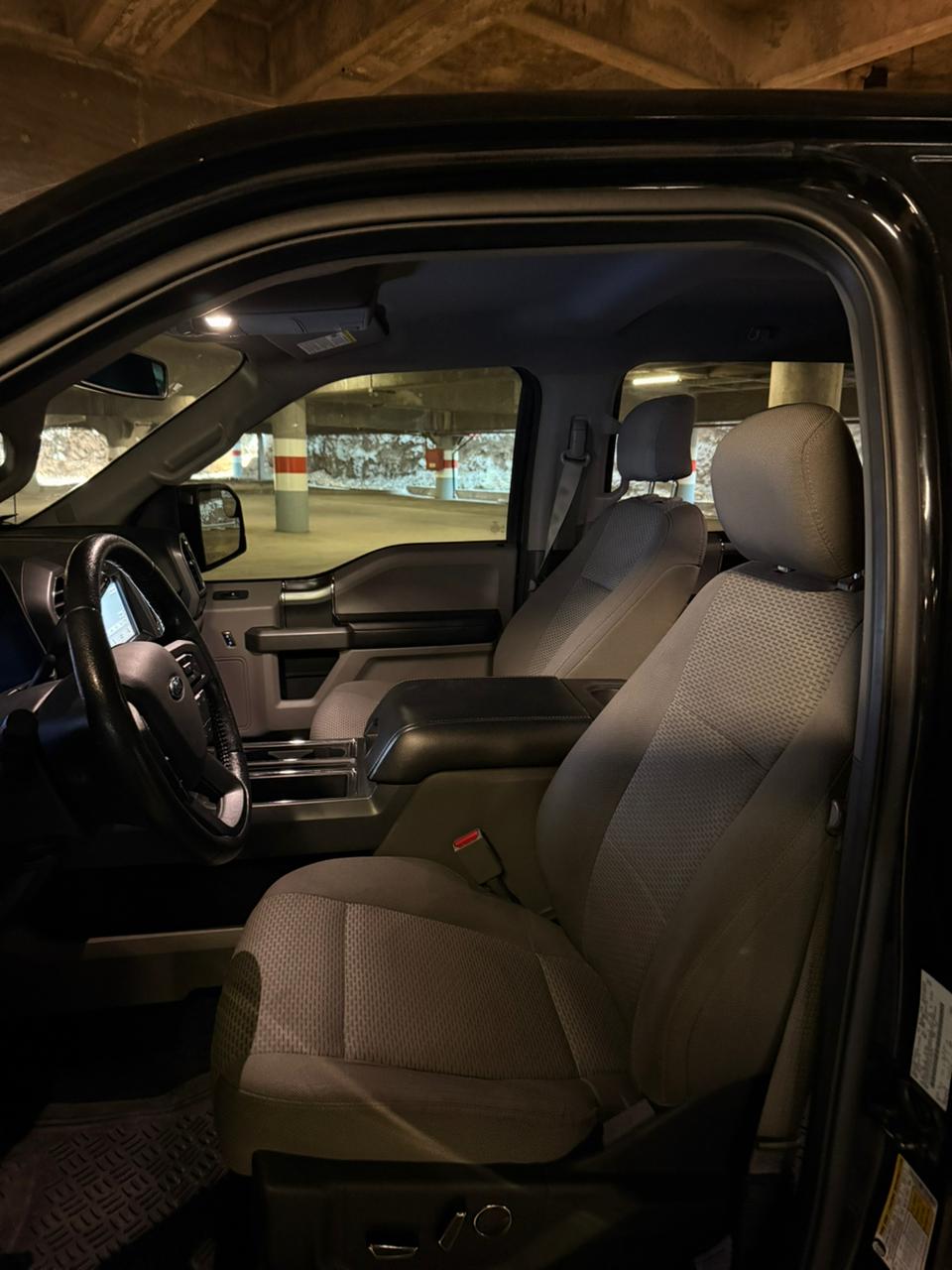 
								F-150 XLT completo									