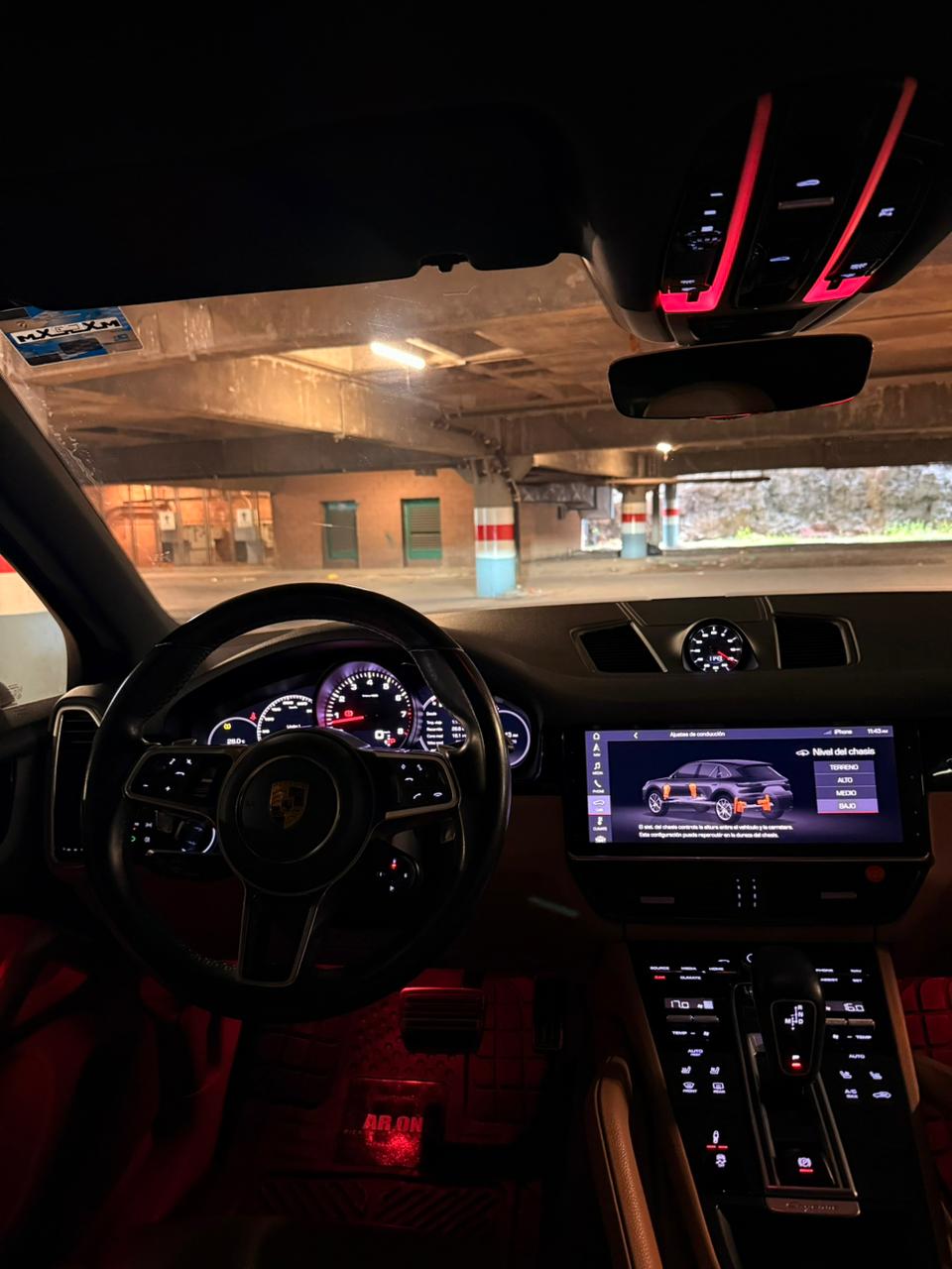
								Porsche Cayenne S 2019 completo									