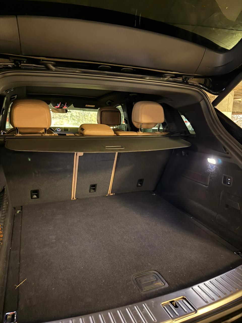
								Porsche Cayenne S 2019 completo									