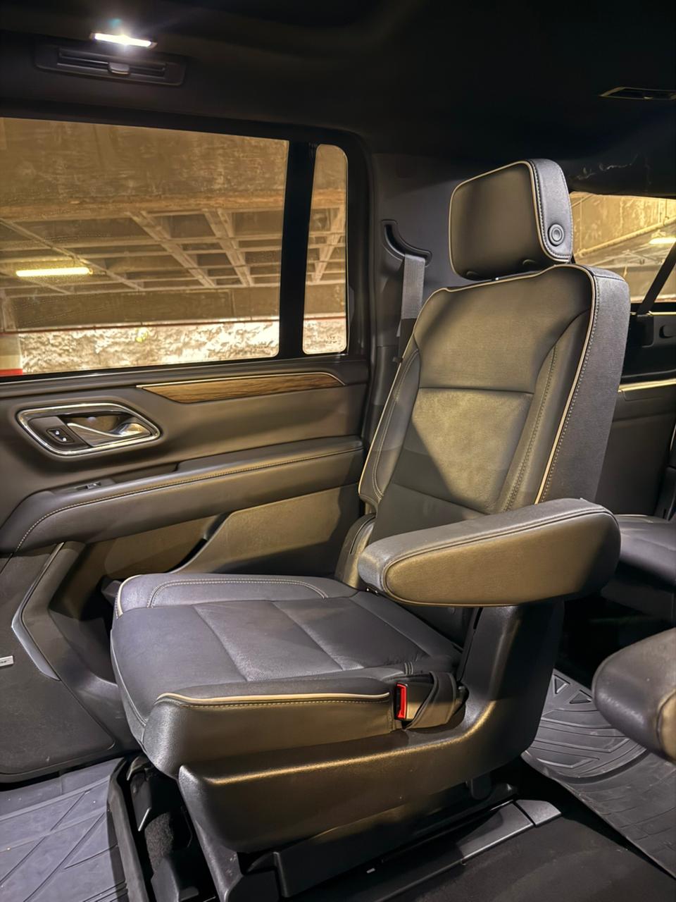 
								Chevrolet Suburban Premier 2023 III Plus completo									