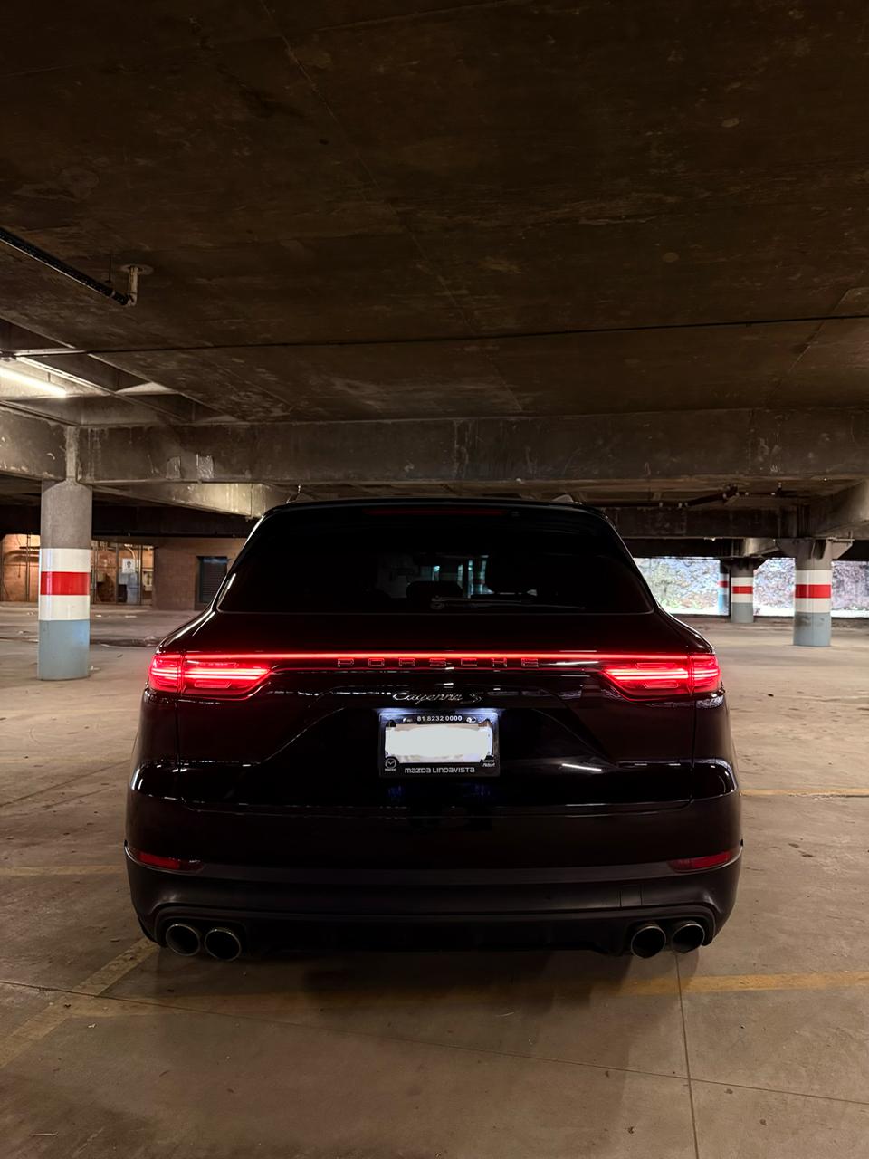 
								Porsche Cayenne S 2019 completo									