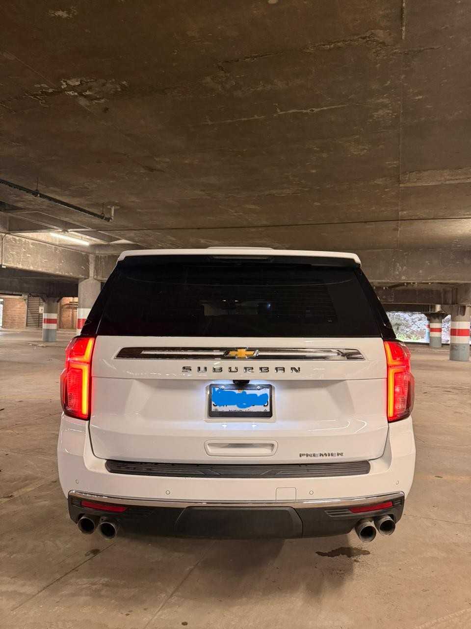 
								Chevrolet Suburban Premier 2023 III Plus completo									