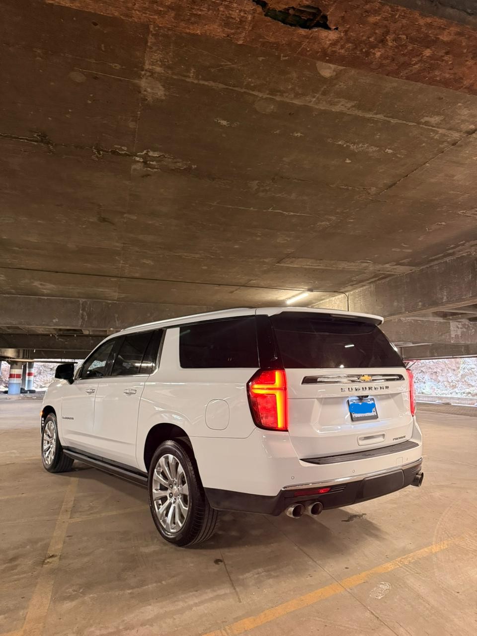 
								Chevrolet Suburban Premier 2023 III Plus completo									