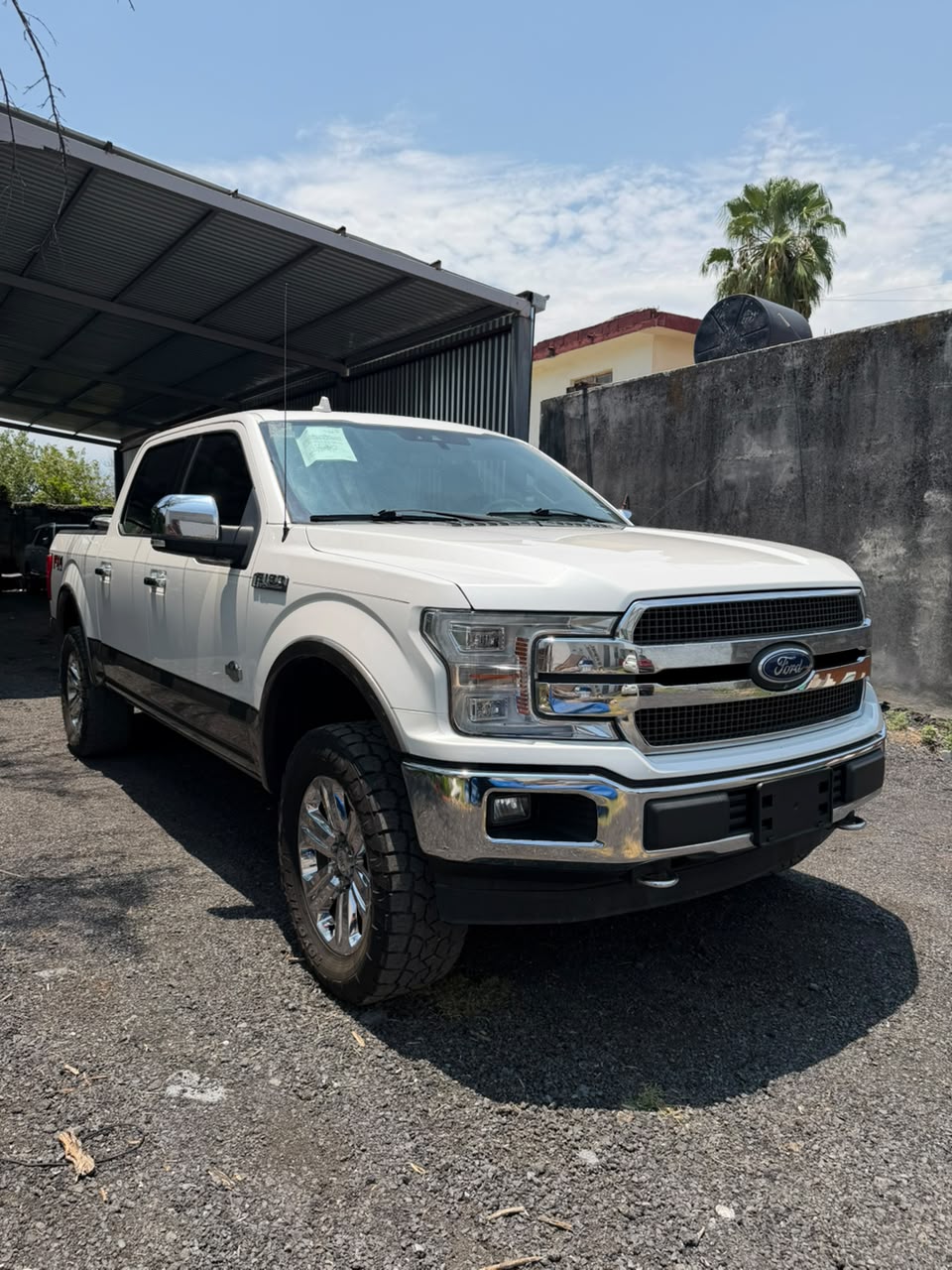 
								Ford F-150 King Ranch 2018 completo									