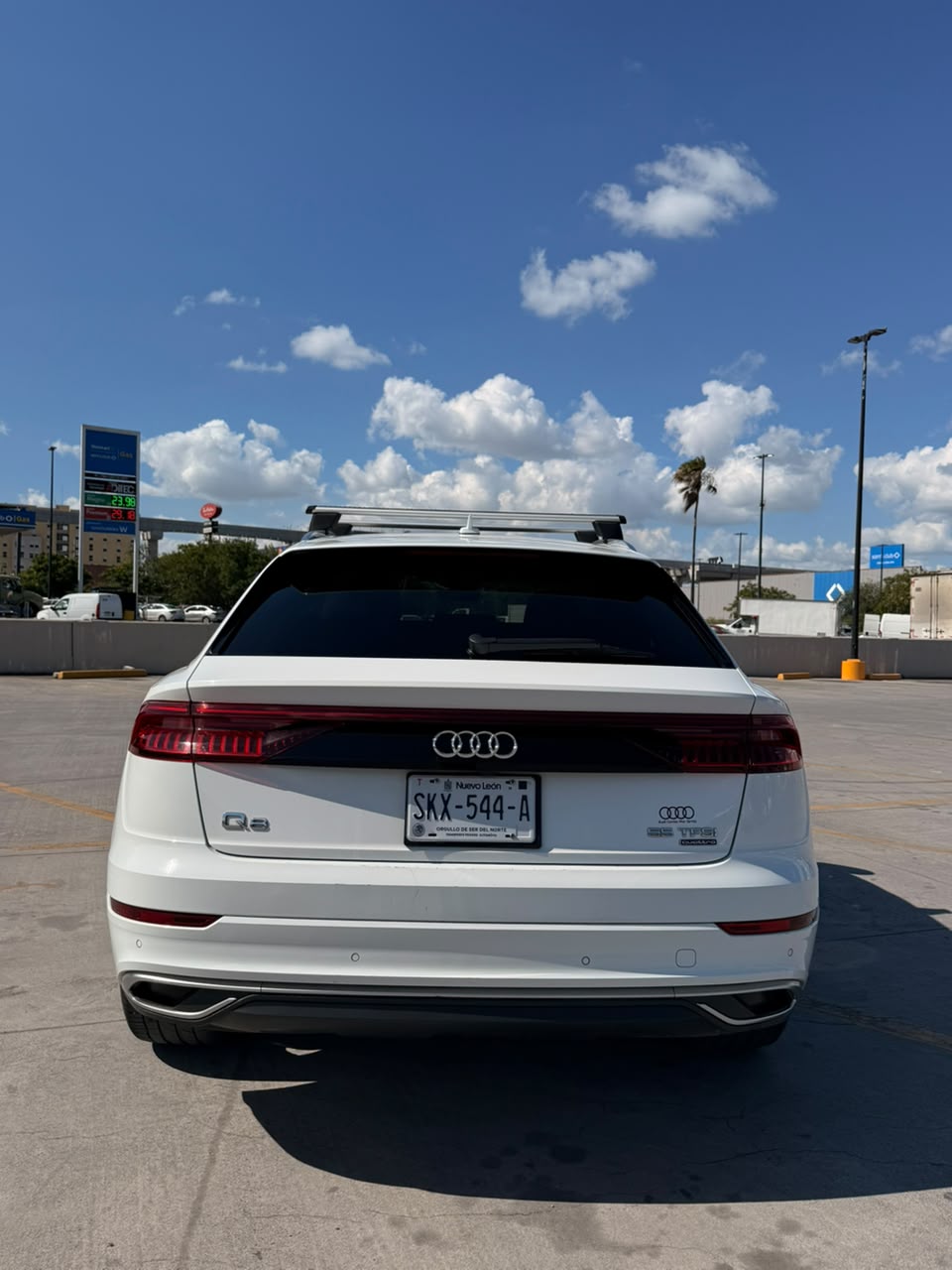 
								Audi Q8 Elite 2020 completo									
