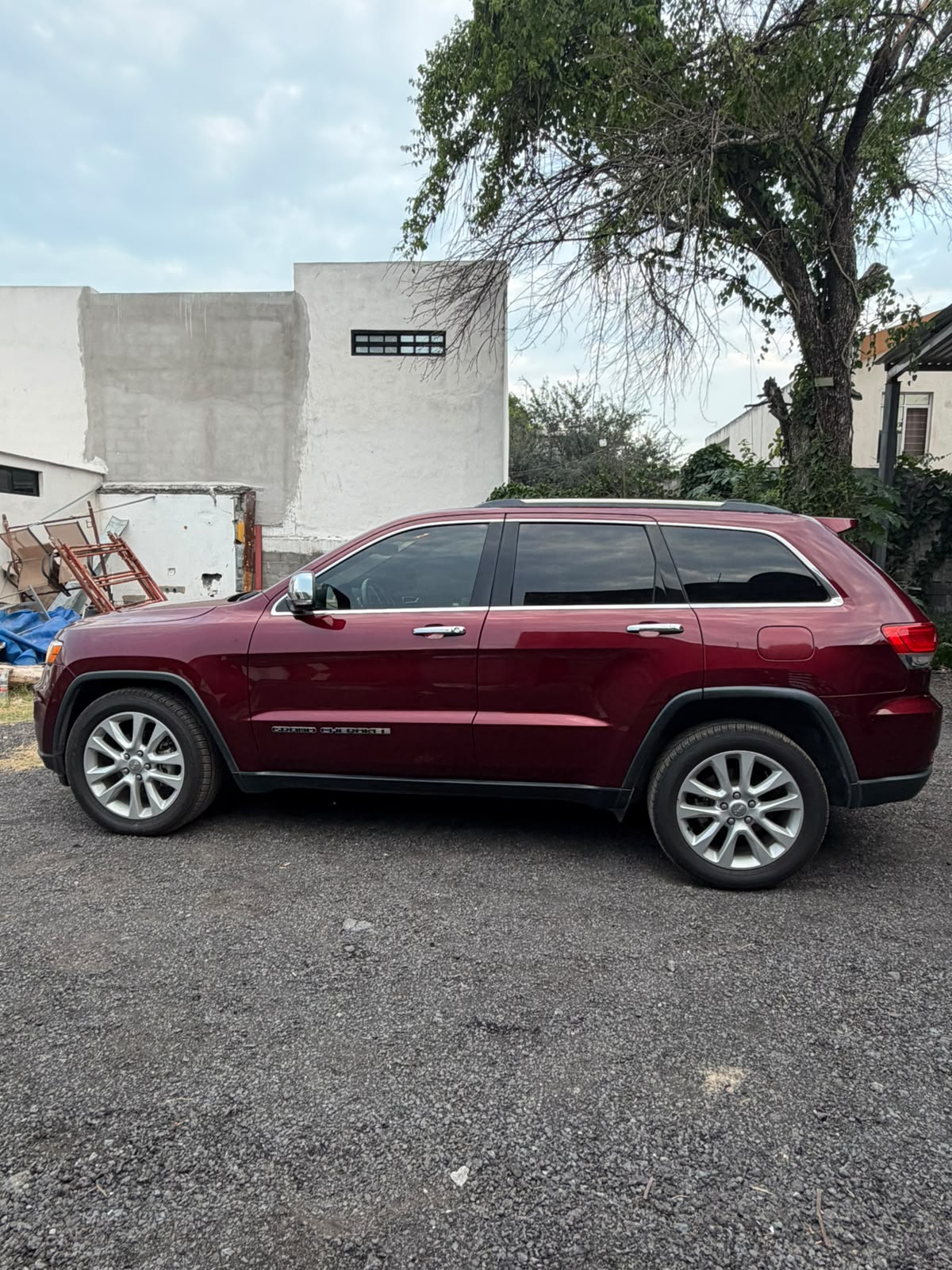 
								Jeep Grand Cherokee Limited 2017 completo									