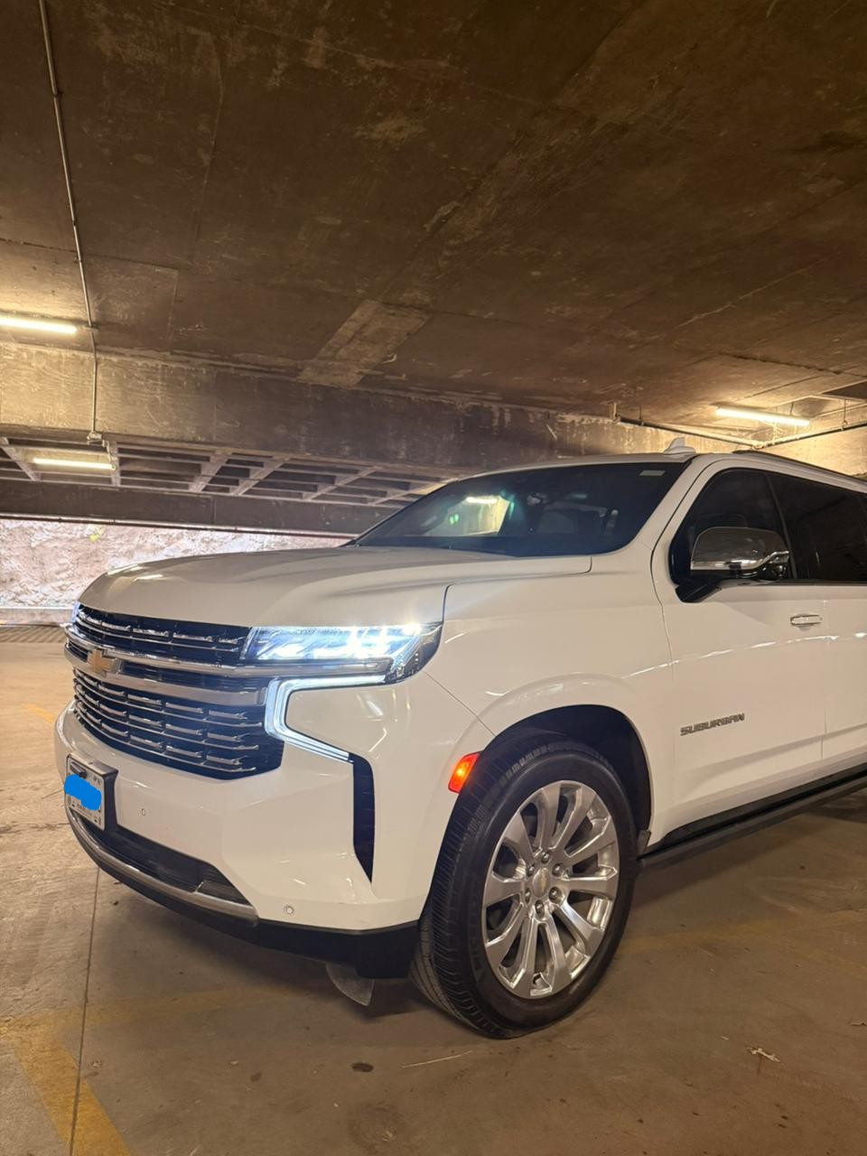 
								Chevrolet Suburban Premier 2023 III Plus completo									