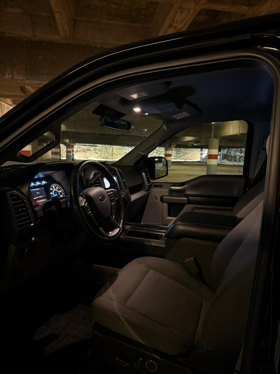 
								F-150 XLT completo									